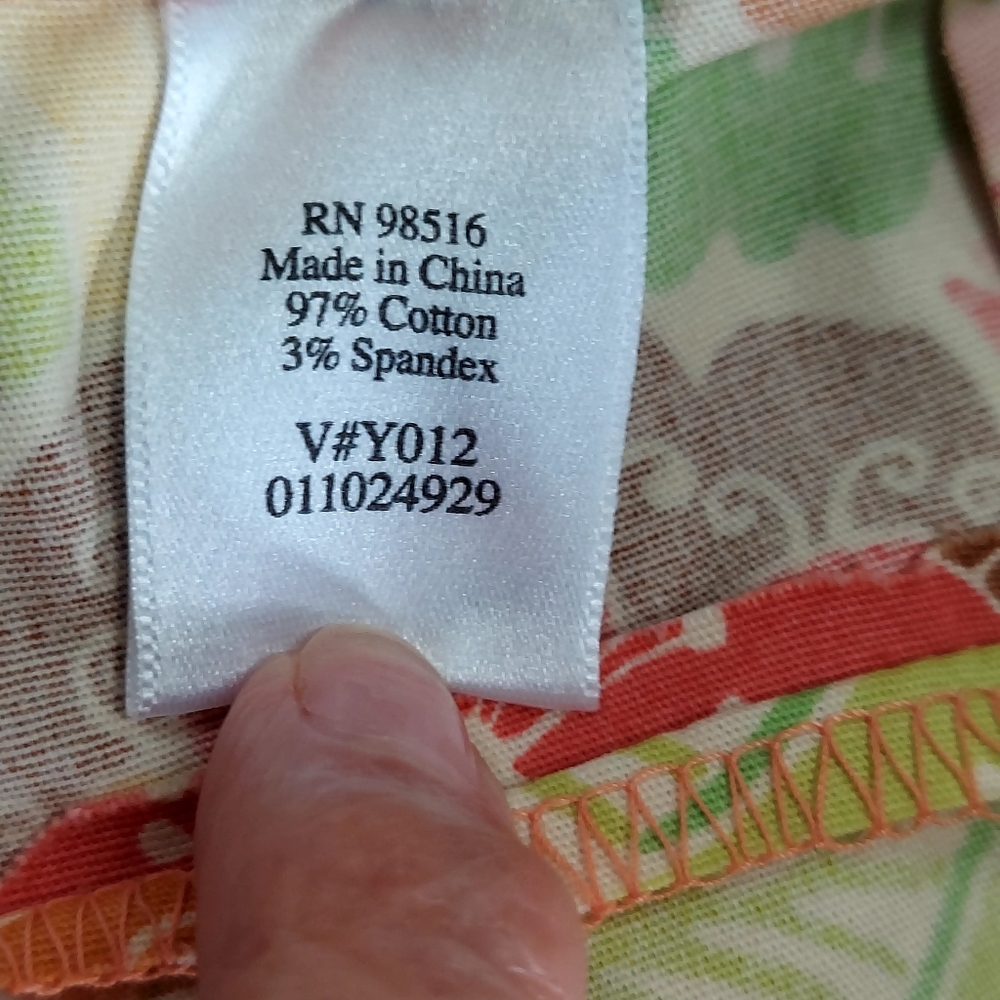 Coldwater Creek Women's Capris - Picture 12 of 16